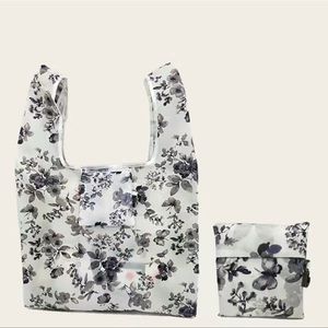 NWOT 🆕 Floral Foldable Collapsible Bag